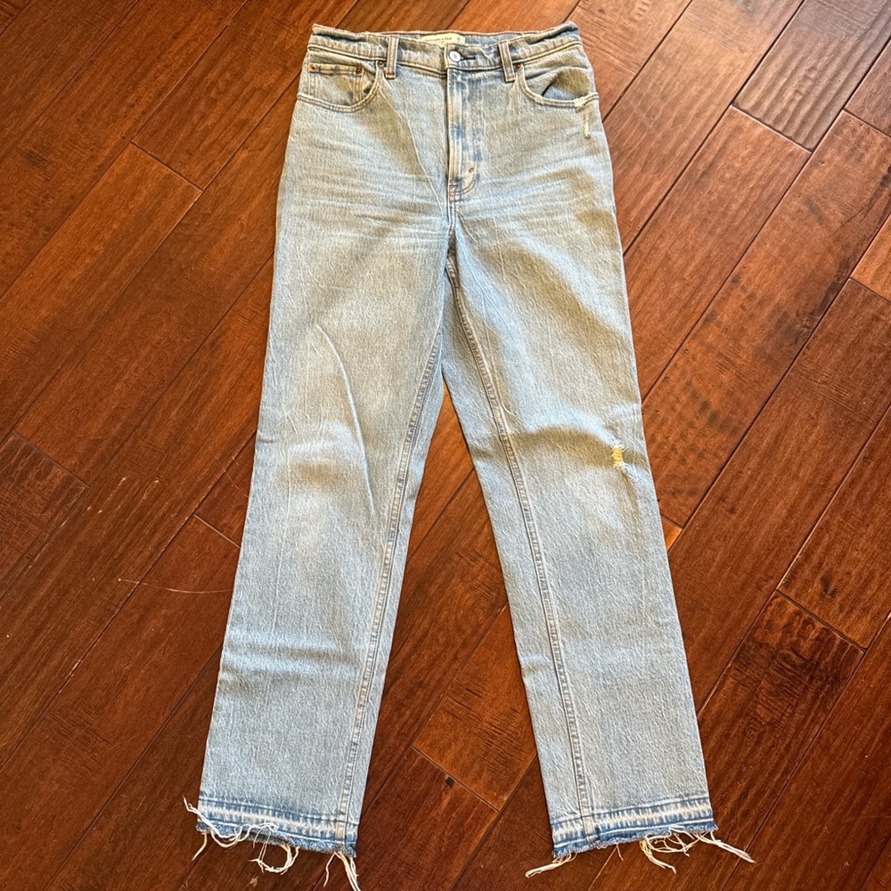 Abercrombie 90’s straight ultra high rise